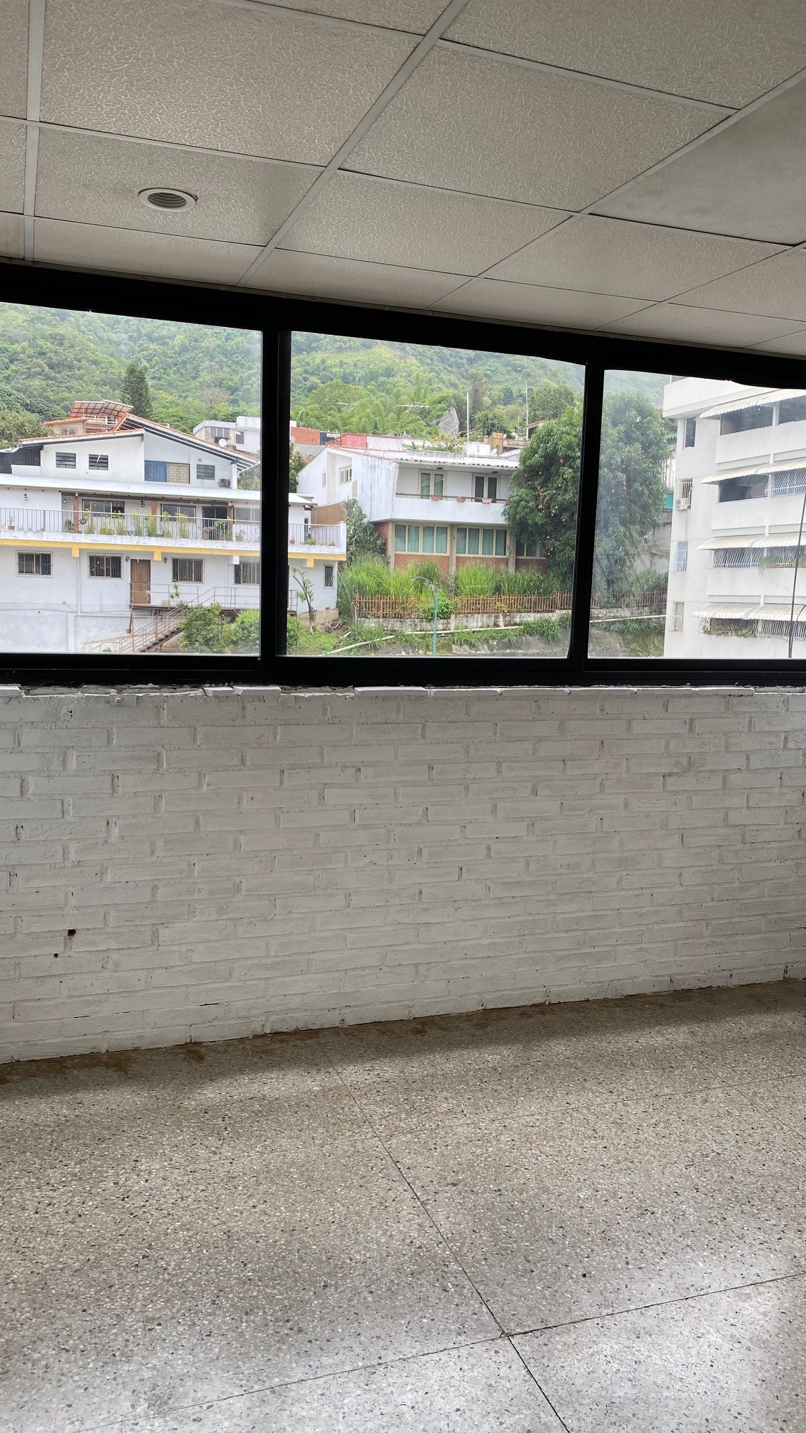 Privado: Alquiler Oficina en  El Marques