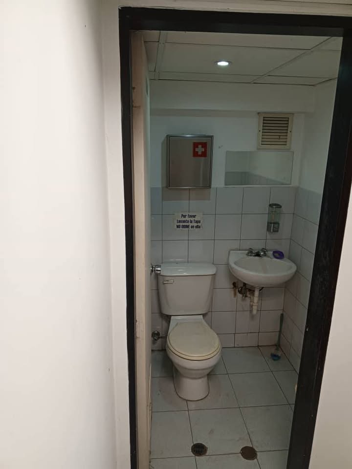 Privado: ALQUILO LOCALCOMERCIAL CENTRO DE CARACAS